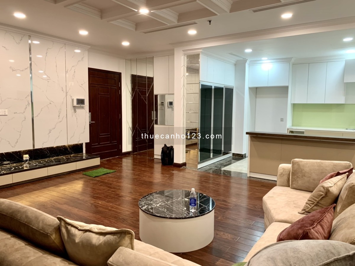 Cho thuê căn góc 3 phòng ngủ tại Vinhomes Đồng Khởi quận 1 giá 72 triệu - 0908879243 Tuấn
