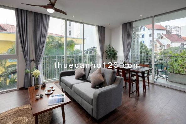 Cho thuê căn hộ tầng 3 street view tại Tây Hồ. LH ZALO 0355666049 (Ngọc Ngân)