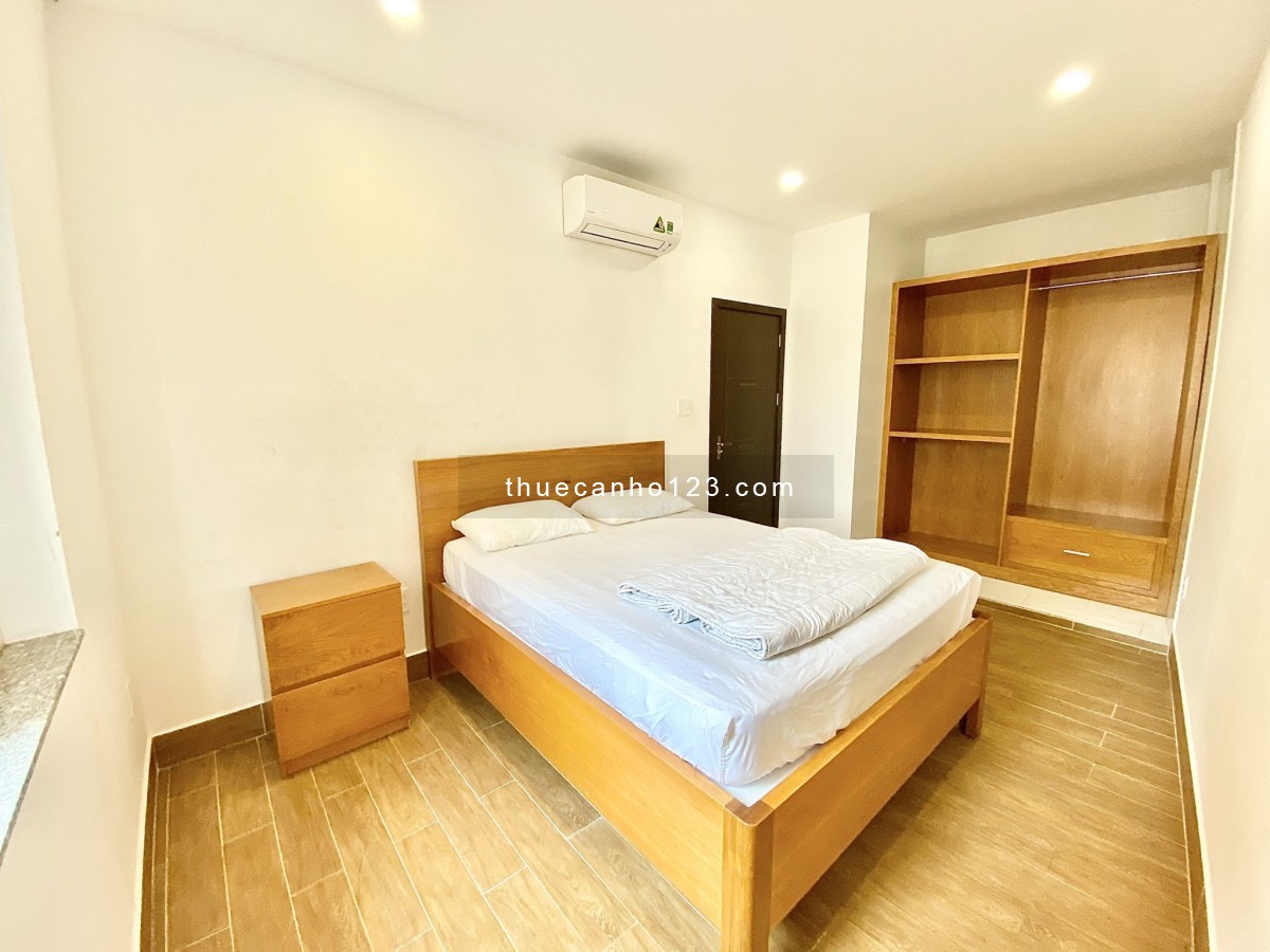 Căn hộ 1 phòng ngủ, ban công full nội thất gần Ngã Tư Phú Nhuận, Phan Xích Long
