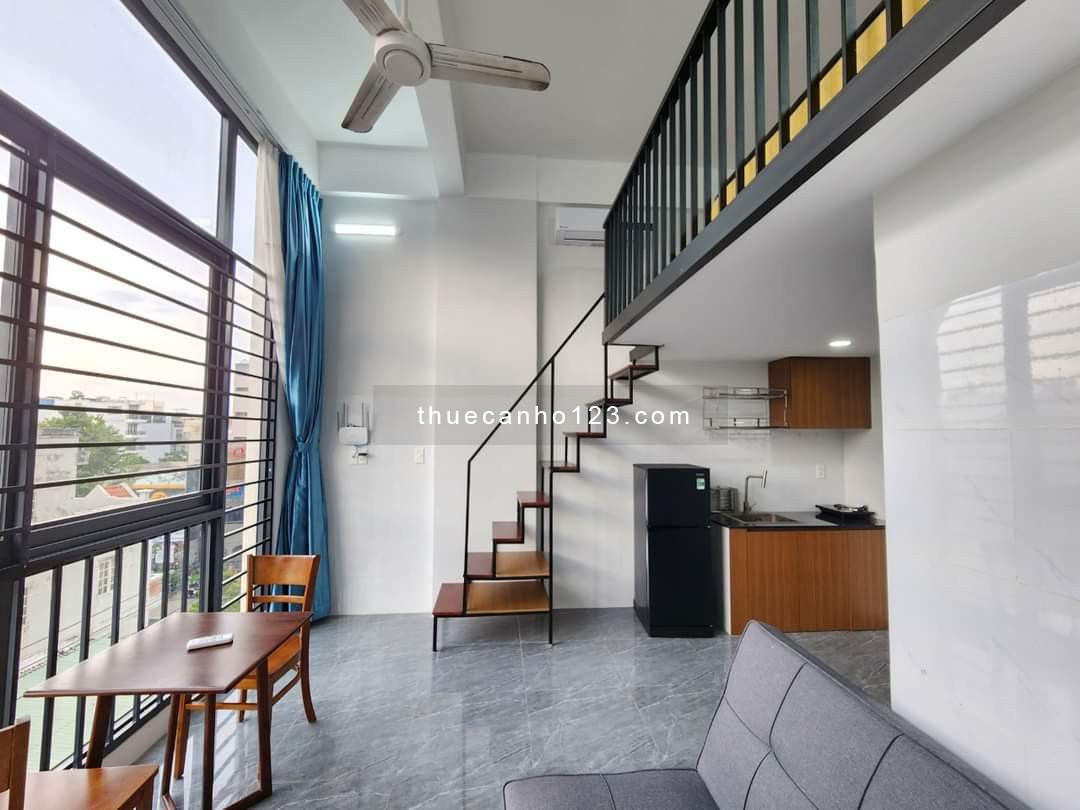 Phòng cho thuê dạng duplex, full nội thất, giá rẻ ngay cầu Nguyễn Văn Cừ