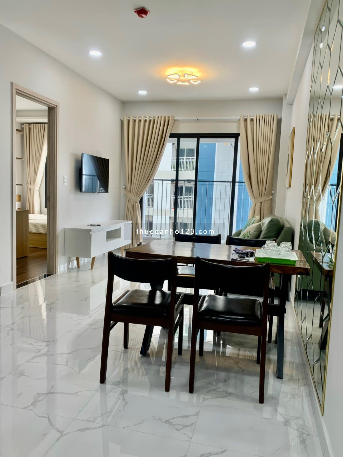 CHARM CITY CHO THUÊ CĂN 2PN 2WC 6TR3 FULL NỘI THẤT