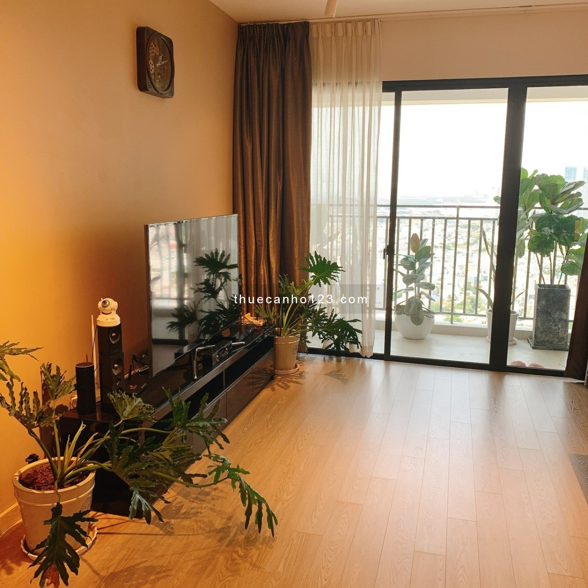 Cho thuê căn hộ The View, 3PN, DT 125m2, đầy đủ nội thất, view sông Sài Gòn LH 078 825 3939