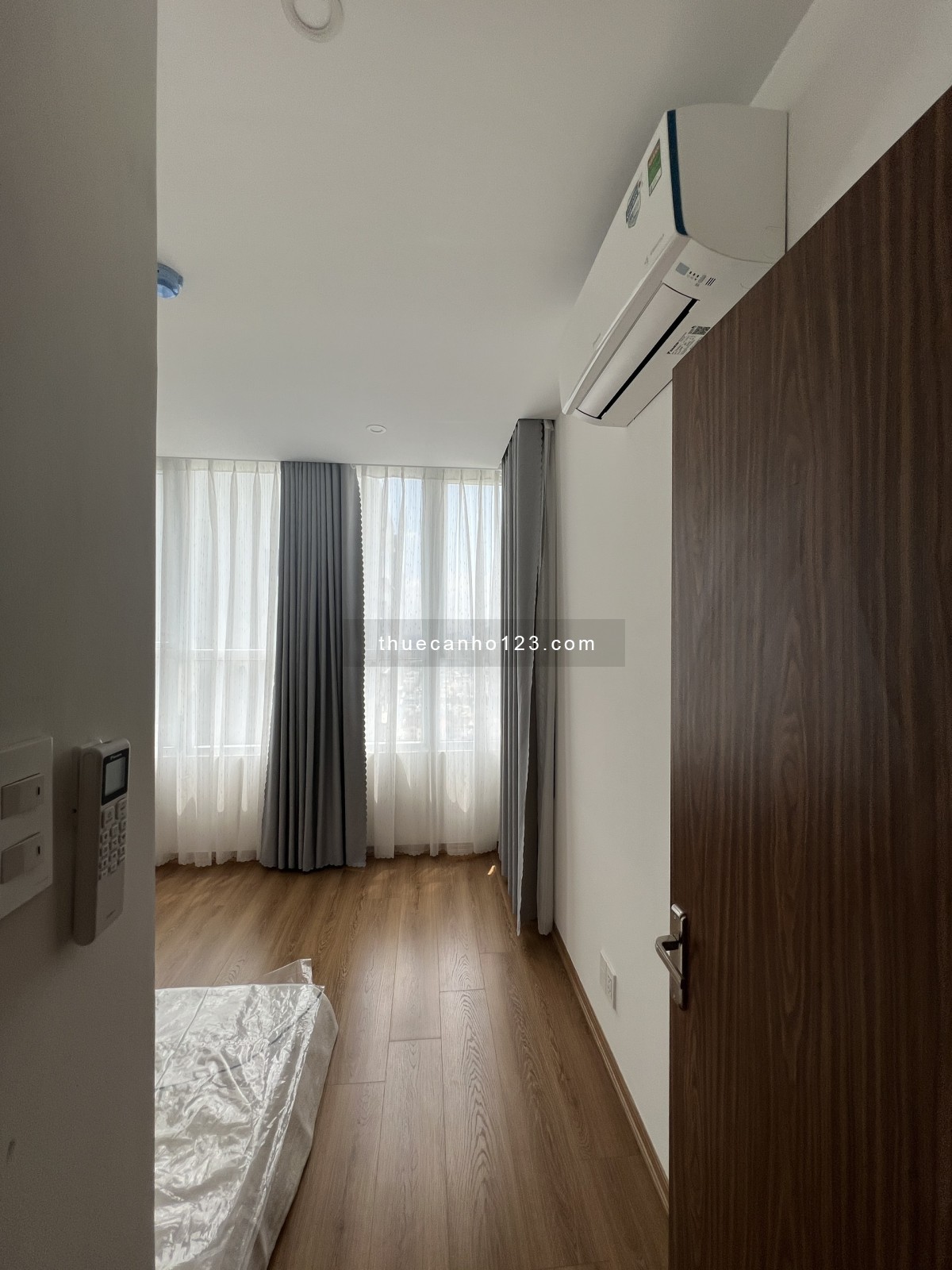 Chính chủ cho thuê căn hộ The Western Capital (2PN, 2WC, 72m2) - Full nội thất + phí quản lý 01 năm
