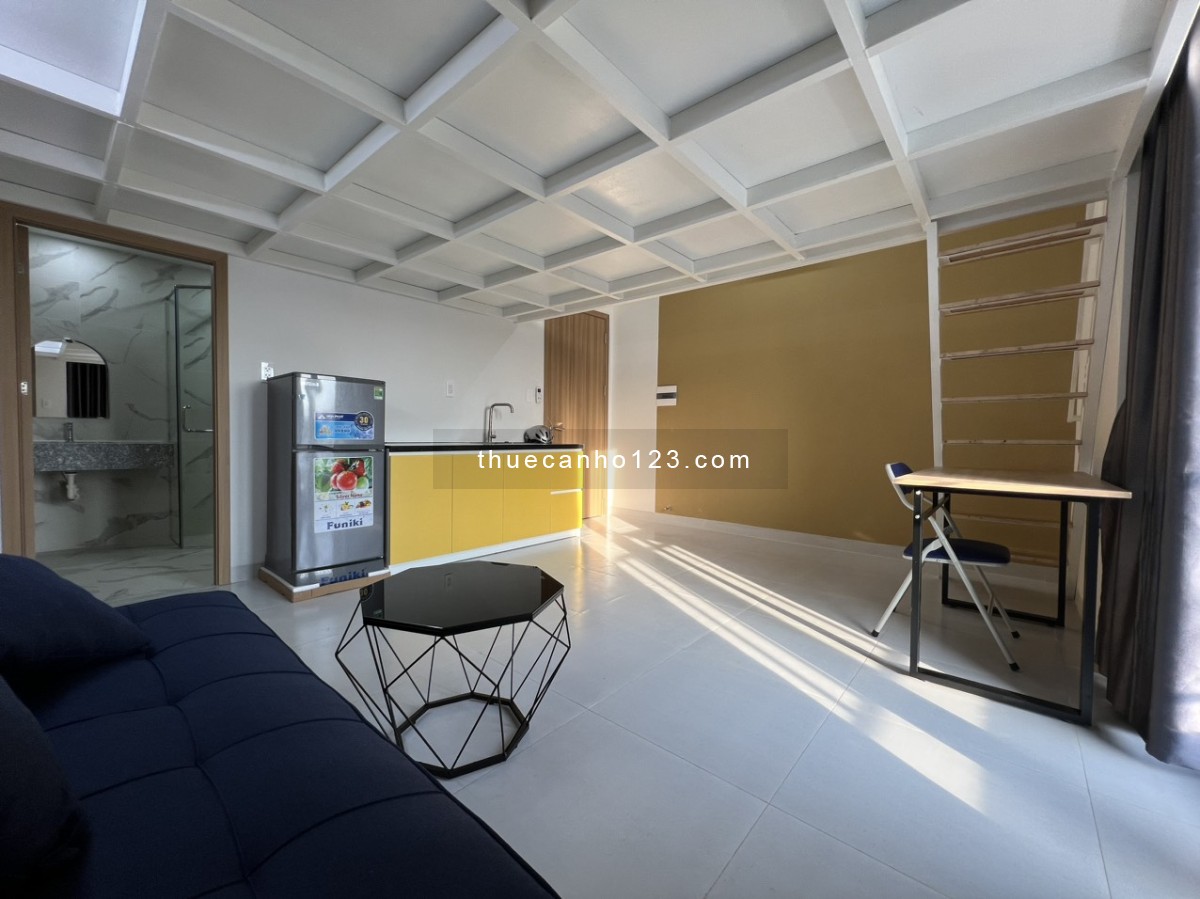 Căn Hộ Duplex Cao Cấp Mới Xây - Full Nội Thất + Máy Giặt Riêng - Ngay Emart Phan Văn Trị