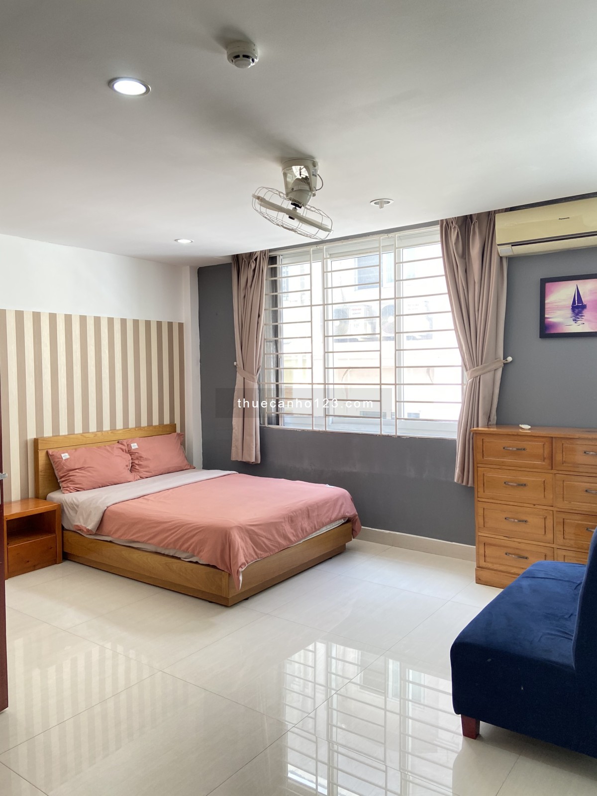 TRỐNG LẠI CĂN HỘ STUDIO BAN CÔNG KHU HƯNG GIA 5, PHÚ MỸ HƯNG, CẠNH VIVO, RMIT, CRESCENT MALL