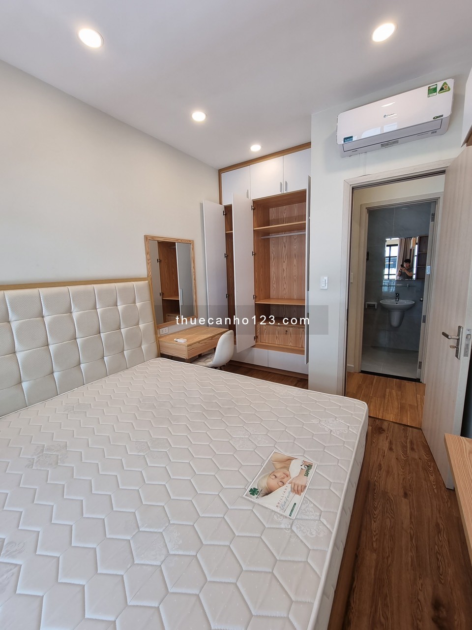 Minimalism Style Apartment - Thiết kế tối giản, sang trọng, độc đáo - Gần Cầu Sài Gòn thuận tiện