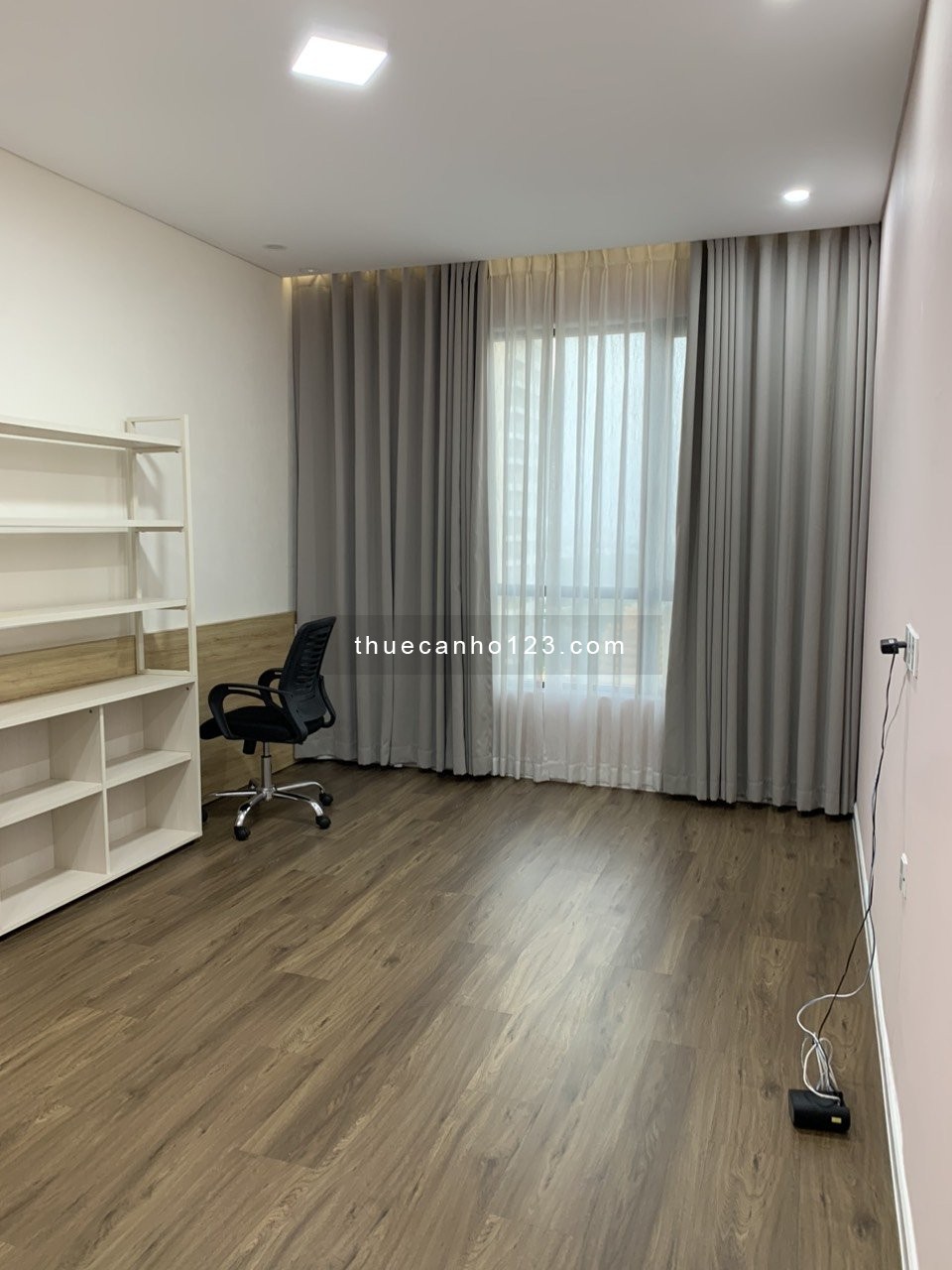 Estella Heights cho thuê căn hộ 4PN lớn - full nội thất - giá 121tr bao phí (chỗ để xe free)