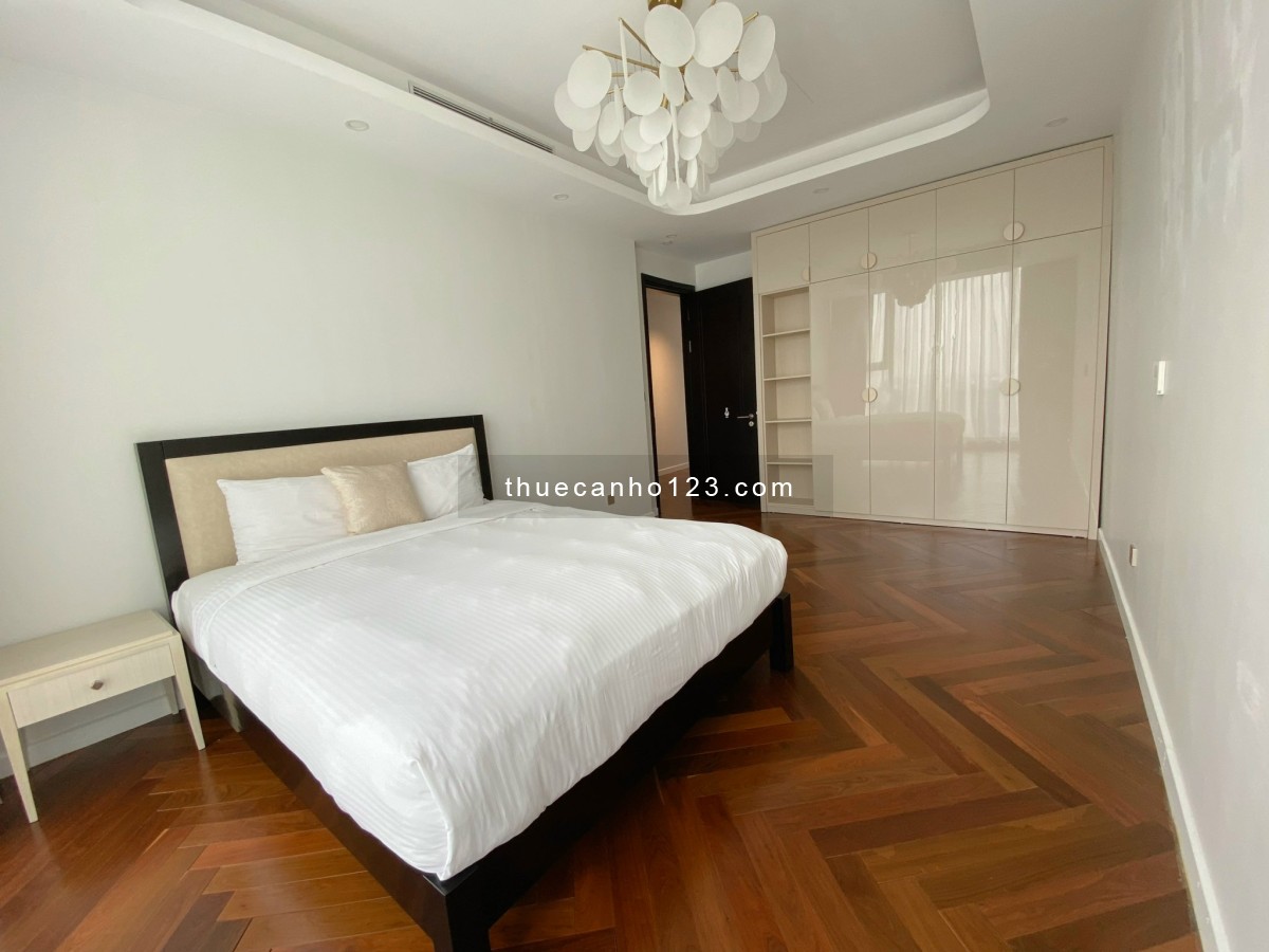 Cho thuê gấp căn hộ tại Sun Grand City - 69B Thụy Khuê, 145m2, 3PN, đủ đồ,LH: 0976560941