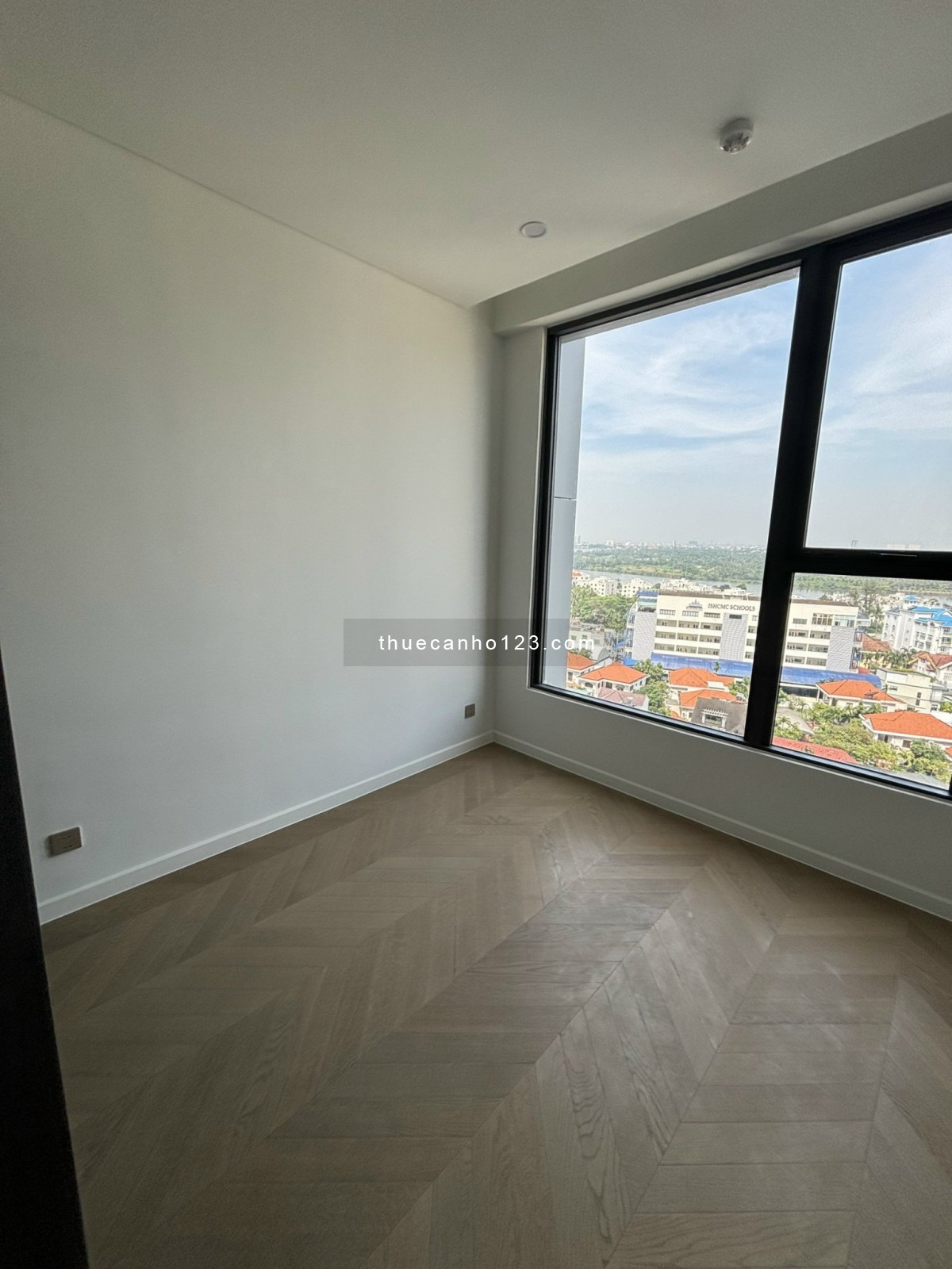 Nhà xịn thuê ngay căn 3 phòng ngủ ở Lumiere Riverside Quận 2, 35 triệu