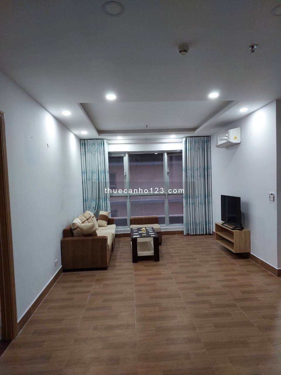 Cần cho thuê căn hộ Cosmo City, 99 Nguyễn Thị Thập, Tân Phú, Quận 7, diện tích 78m2, 2 phòng ngủ