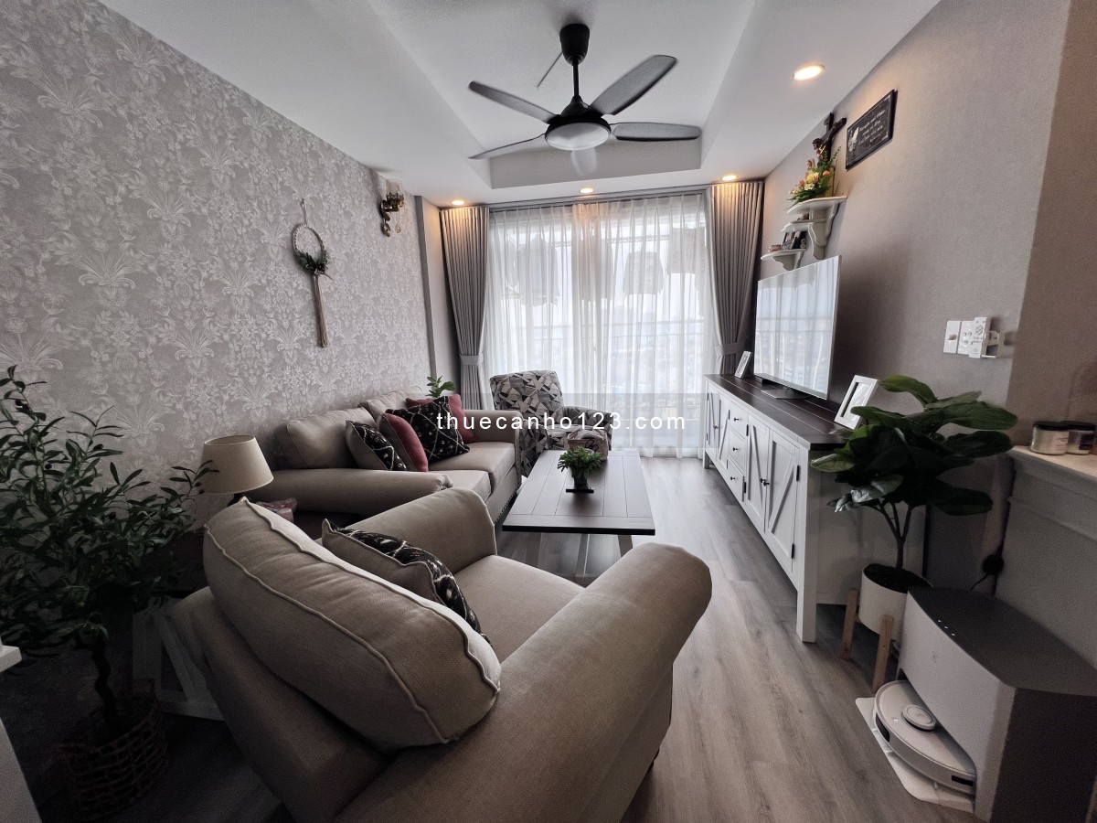 Chính chủ cho thuê căn hộ Oriental Plaza Tân Phú 82m2, 2pn, 2wc, full nội thất. Giá thật: 13 tr/th