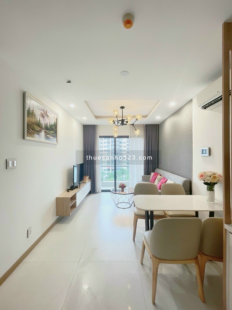 Trống 1 căn hộ đẹp trong New City Thủ Thiêm, dự án sang trọng bậc nhất Sài Gòn. LH em Nhi ngay!!!