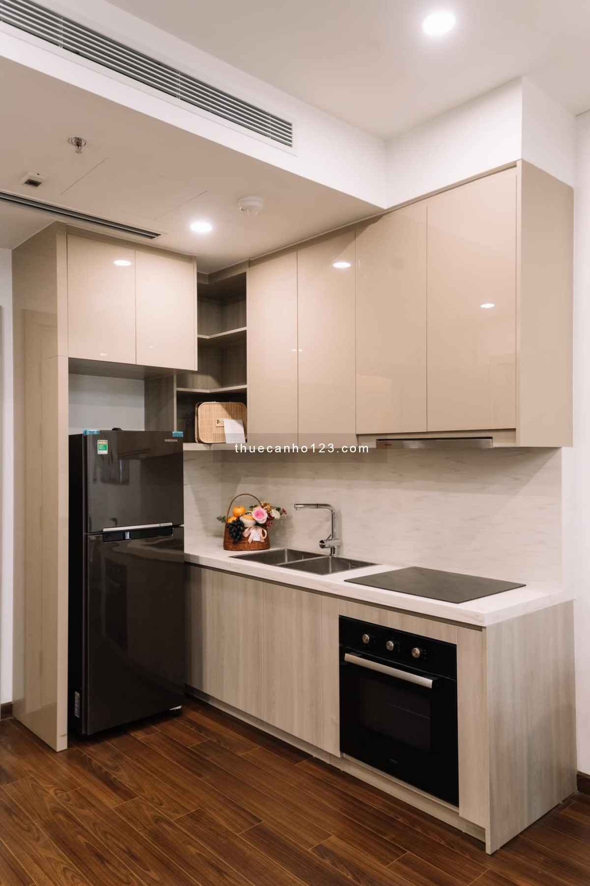 Khai xuân 500k-1tr cho khách chốt thuê căn hộ 1PN 43m2 Vinhomes Smart City dưới đây