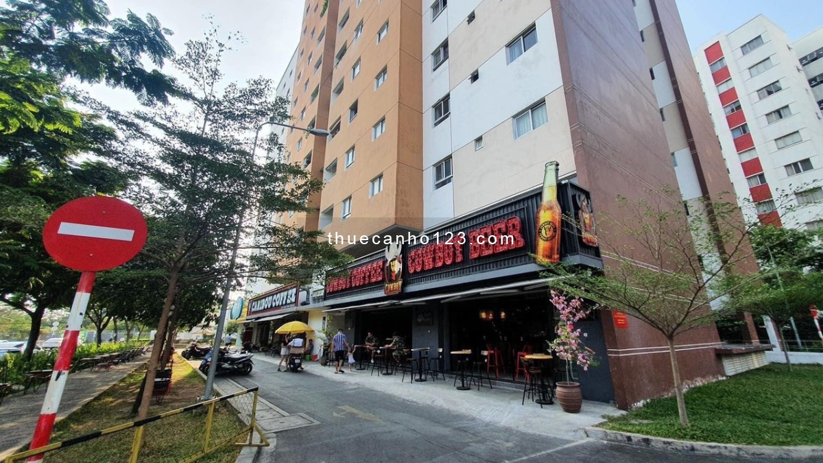 Cho thuê căn hộ giá rẻ Topaz Celadon 2PN 8tr ngay Aeon Mall Tân Phú, Phòng ngủ rộng, Nhận nhà liền