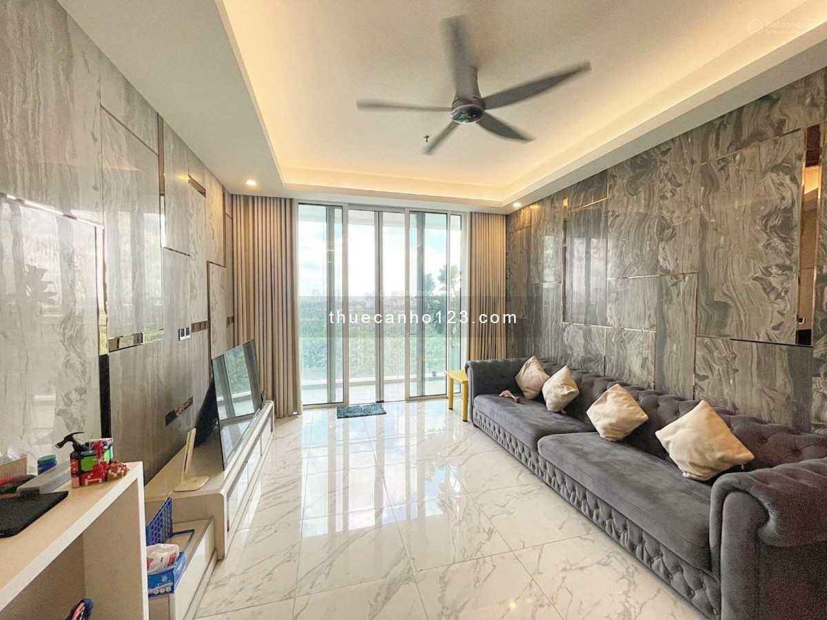 Cho thuê căn hộ Sarica Condominium DT 137m2, 3PN, FULL NT, view CV, giá 50 triệu/tháng