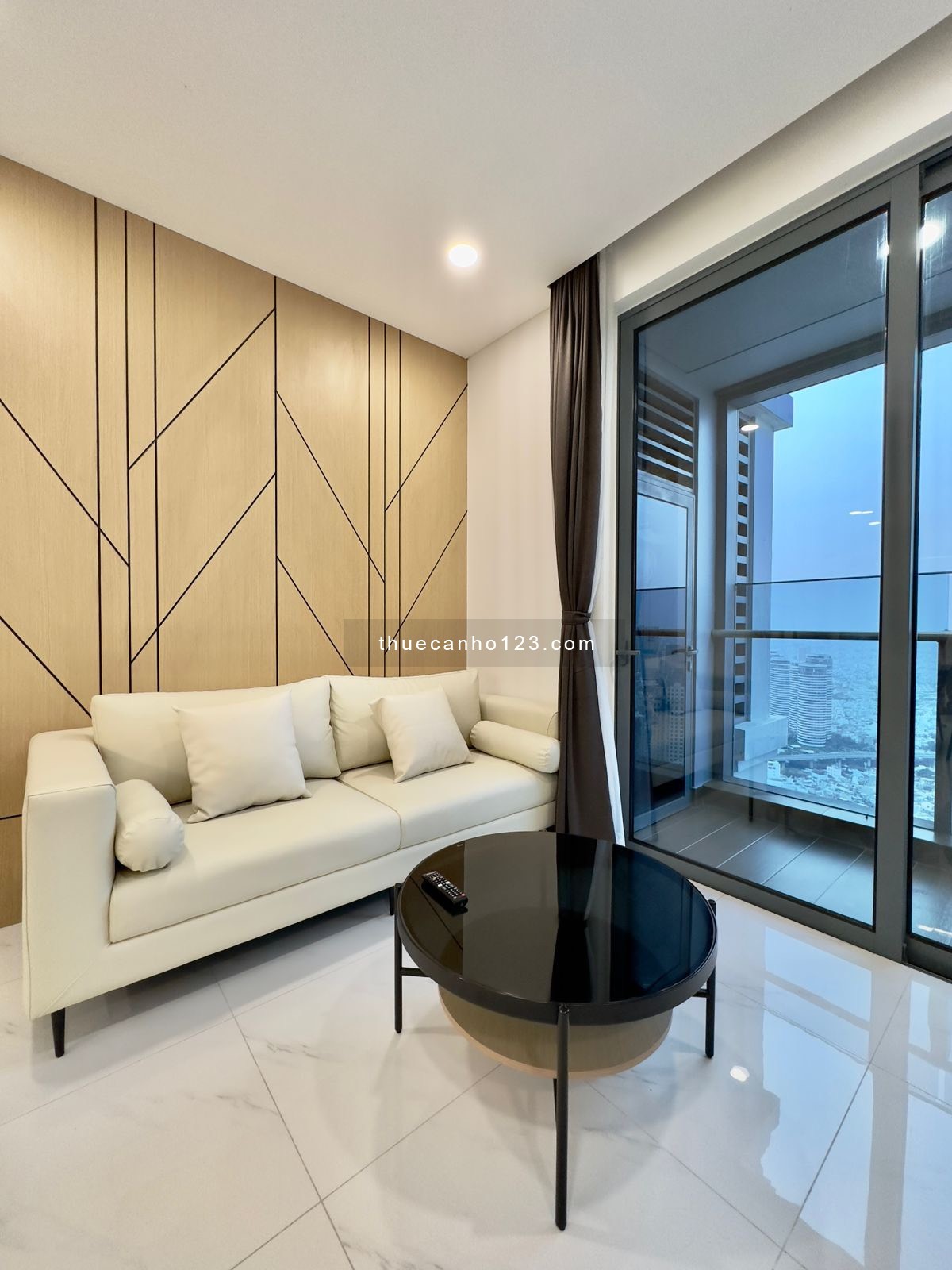 Thuê căn hộ đẹp, giá tốt Sunwah Pearl 1PN, 55m2, Full NT, View đẹp, Giá 22tr