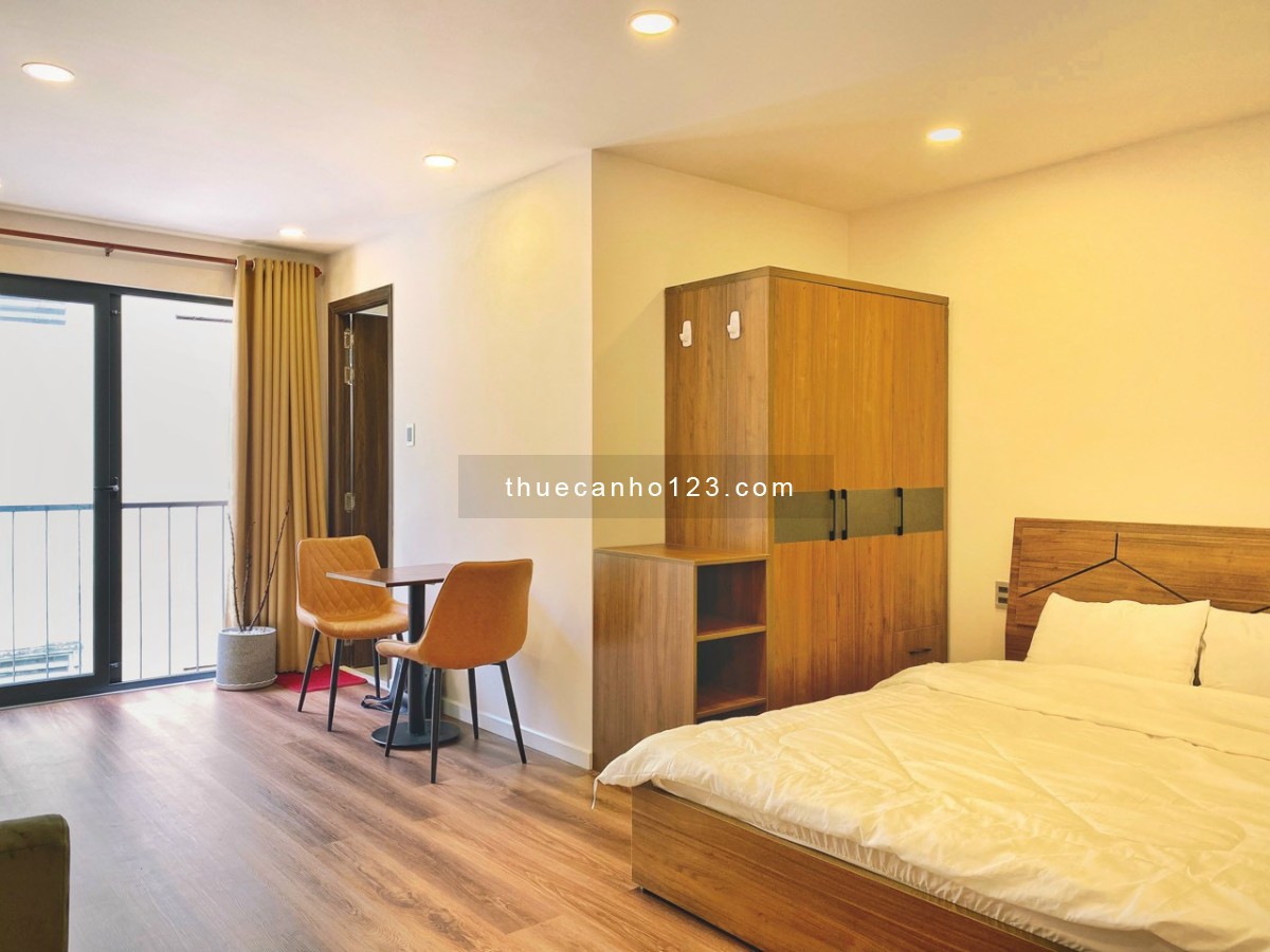 Cho thuê căn hộ rộng 30m2, ban công lớn, thoáng NT cao cấp ở Phan Xích Long, Phú Nhuận