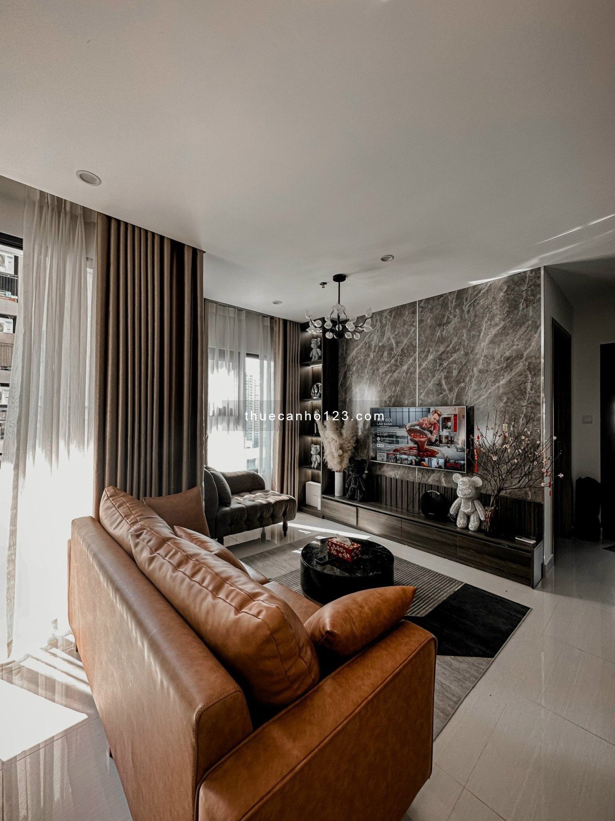 Cho thuê căn hộ Vinhomes Ocean Park 65m2, Nội thất đẹp luxury giá tốt