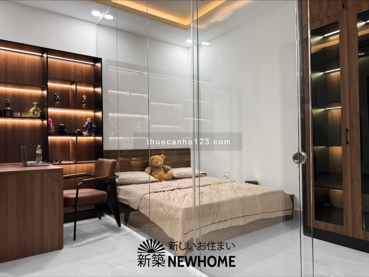 Căn hộ 1 phòng ngủ cao cấp, đầy đủ nội thất, có máy giặt riêng, ngay sân bay quận Tân Bình