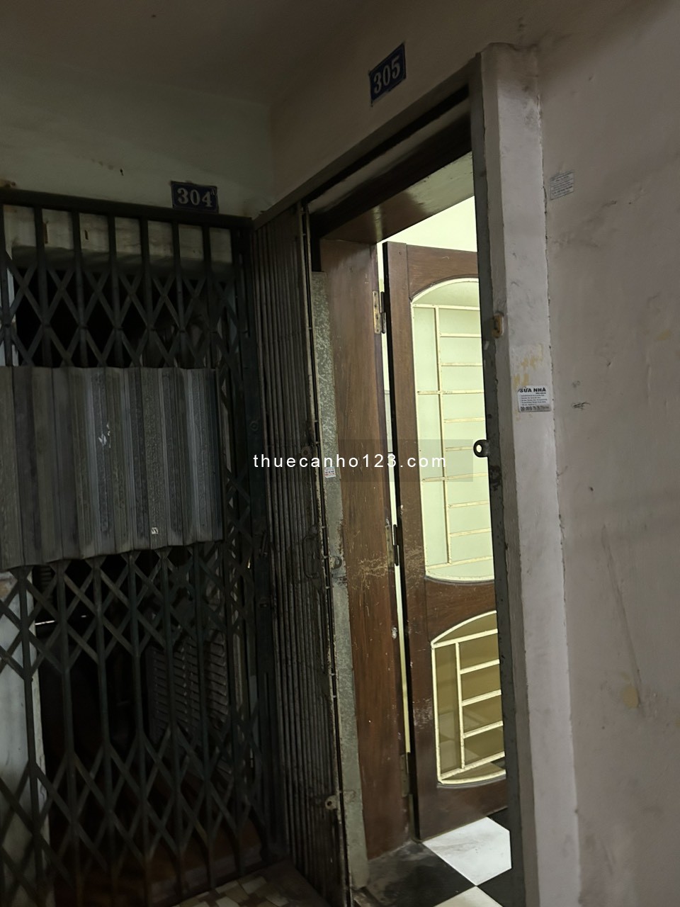 Chính chủ cần cho thuê căn hộ 305 (tầng 3) Nhà D2C tập thể Phương Mai, đường Lương Định Của, Đống Đa