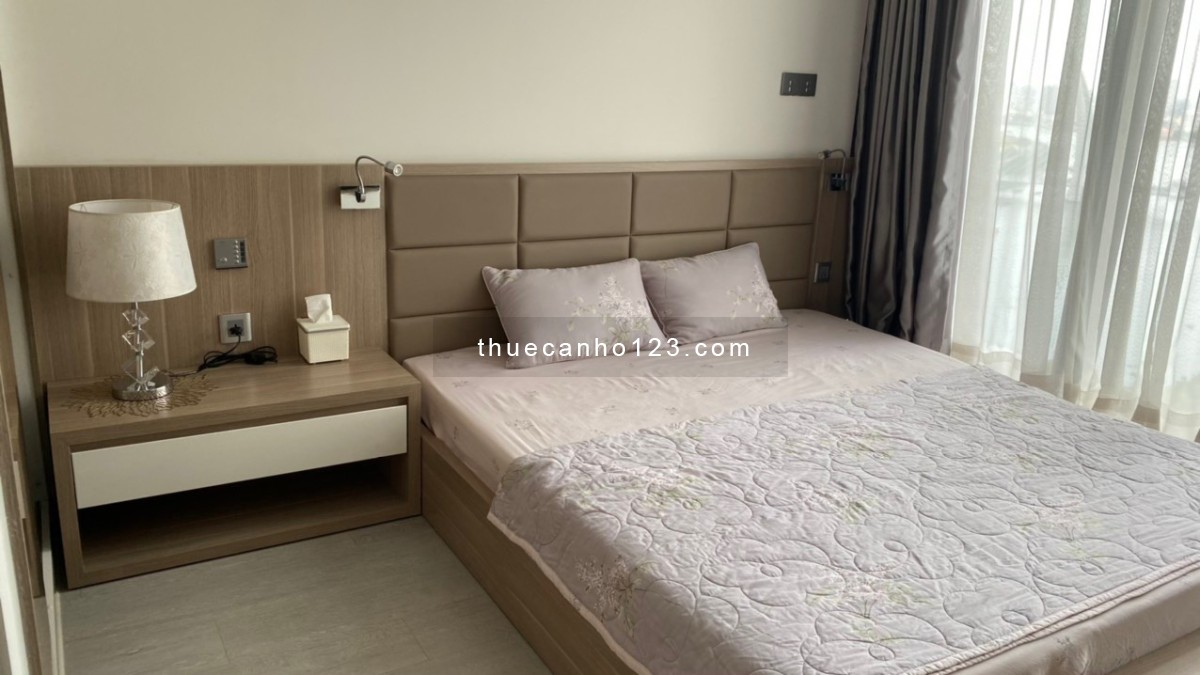 Cho thuê căn hộ 2 phòng ngủ -2WC ,78m2 Vinhomes Golden River toà Lux6 giá chỉ 22,5 tr/tháng