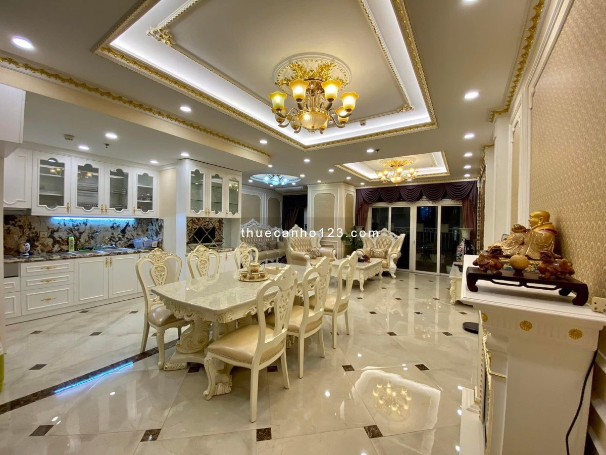 Cho thuê Royal City căn 3PN (full đồ, hơn 130 m2, nhà đẹp, 22th/th, LH: 0985 213 488 - MTG)