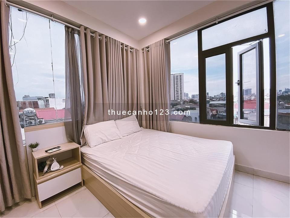 Căn hộ 1 phòng ngủ, có cửa sổ lớn, nằm trên đường Nguyễn Xí, Bình Thạnh, gần khu vực D1, D2, D3