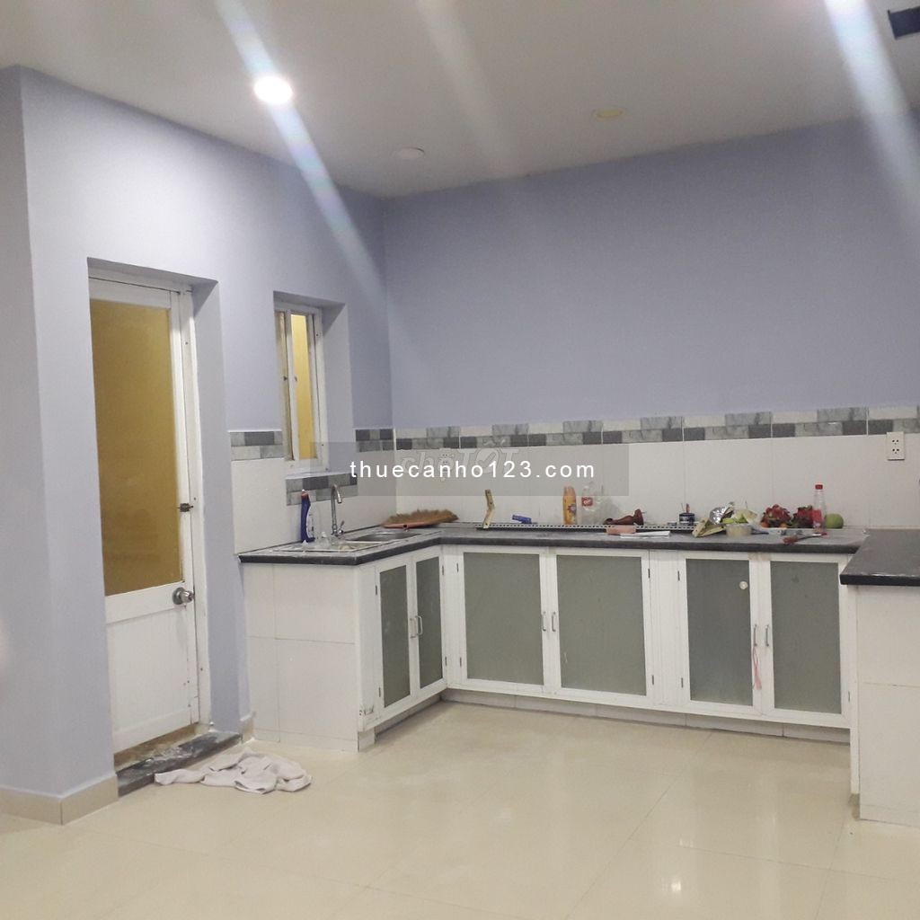 Chính chủ cho thuê căn hộ góc lầu 4, CC Good House, Q8 98m2, 3PN, 2WC