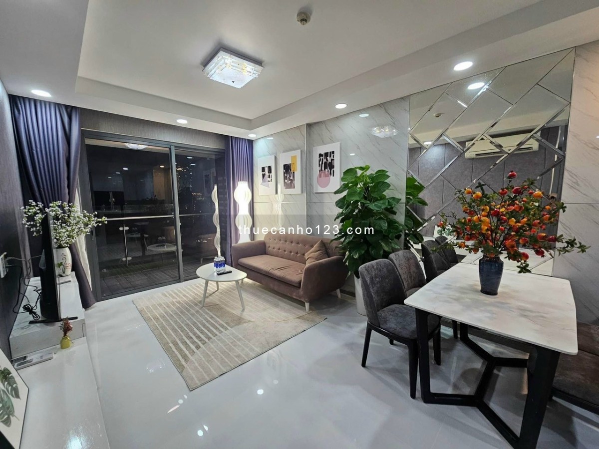 Cần cho thuê gấp căn hộ 107 Trương Định ở Quận 3 - DT 82m2, 2pn, 2wc, full NT. Giá: 16 tr/th