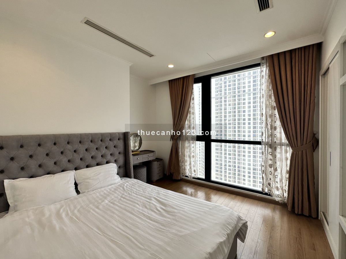 Cho thuê căn hộ Thăng Long Number one 150m 4 phòng ngủ full nội thất nhà siêu đẹp giá chỉ 23 triệu