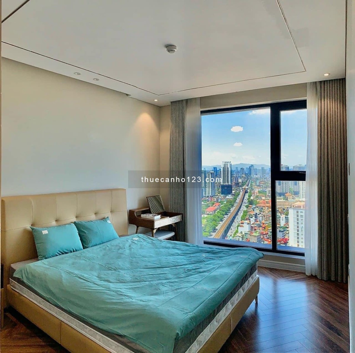 Chung cư cao cấp The Prince 70m2 2PN, 2WC 17tr. Nội thất full mới như hình. Tầng cao view thoáng.