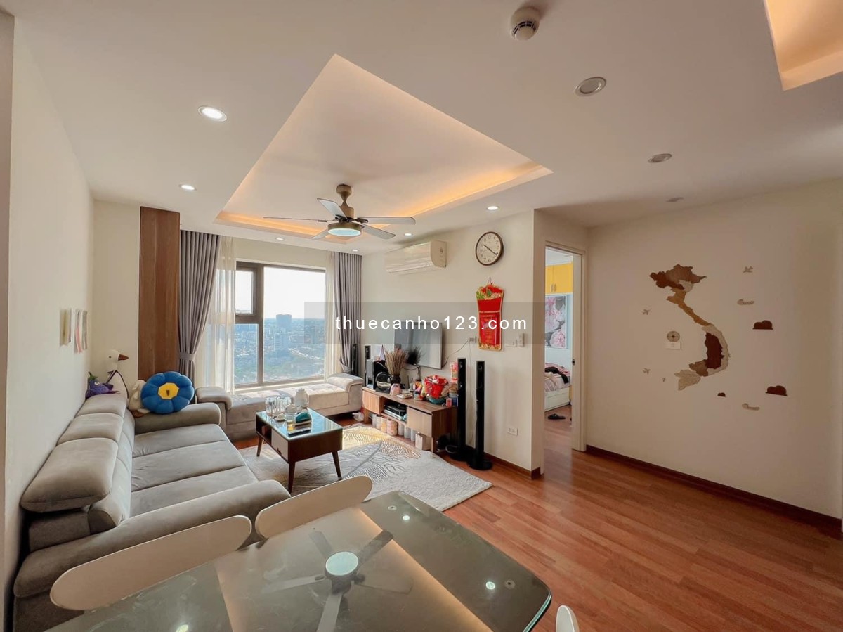 Cho thuê căn hộ cao cấp Eurowindow Trần Duy Hưng, 2 phòng ngủ full đồ, giá 14 triệu/tháng 0987522225