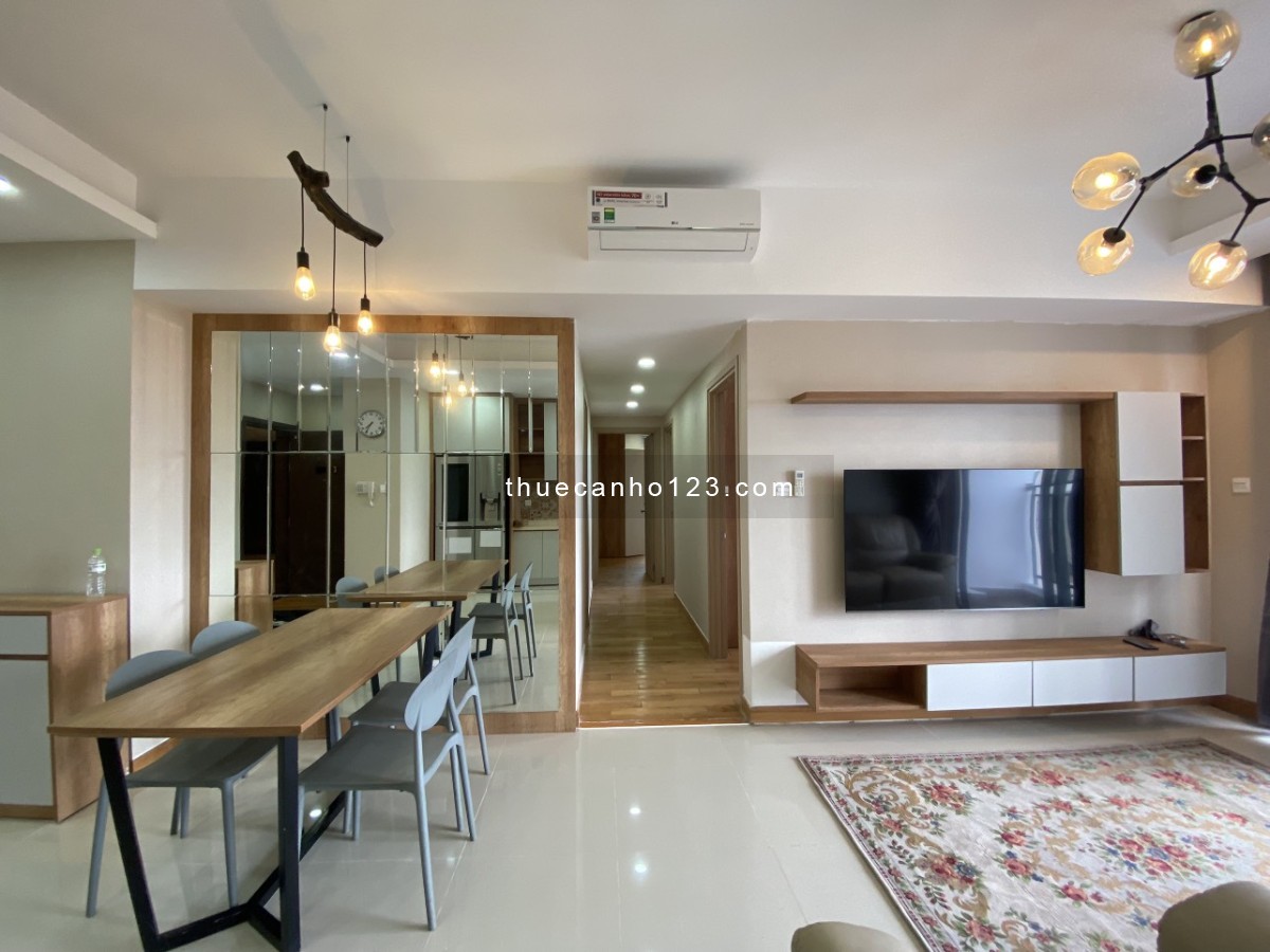 The Sun Avenue, Cho thuê căn hộ 3PN, Nội thất cao cấp, 109m2. View sông. Giá 23tr