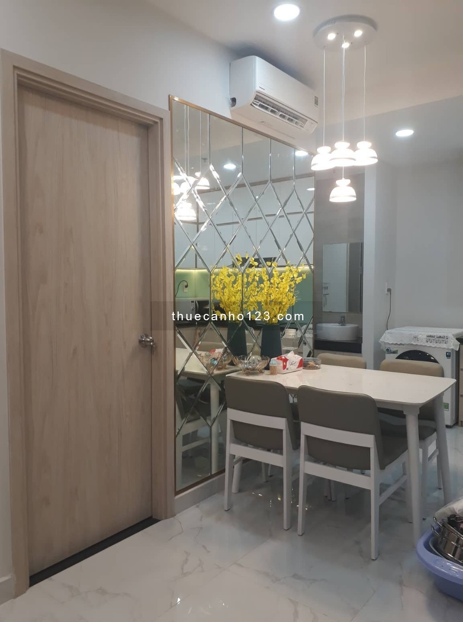 Cho Thuê Căn Hộ Charm City 2PN 1wc 55m2 FULL Nội Thất 7tr. 1PN 4tr5 2PN 4tr5 căn Góc 3PN 5Tr5