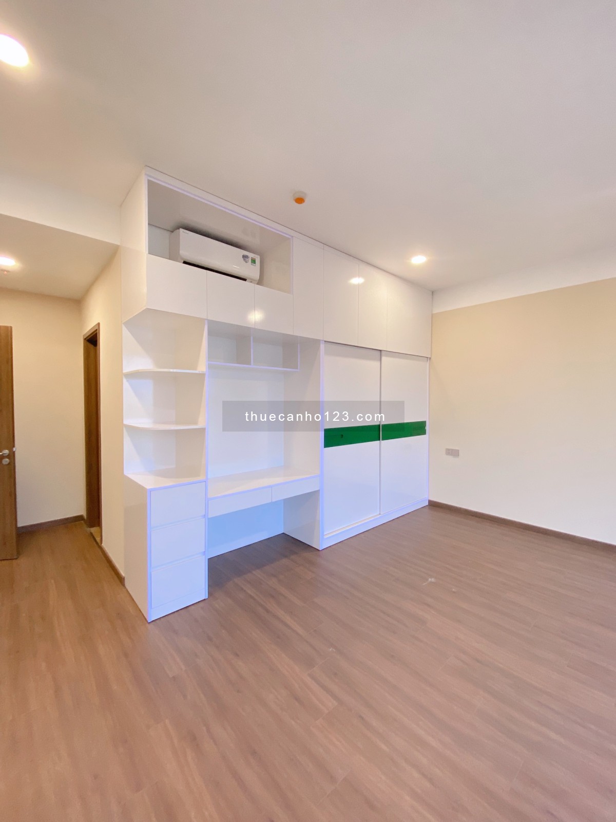 Thuê nhanh 3pn 130m2 D’verano Lakeview Thủ Thiêm NTCB chỉ 23.5 triệu