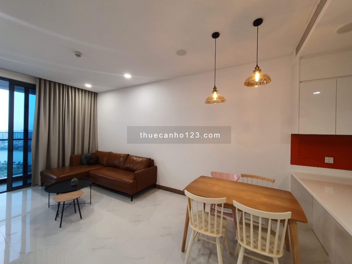 Hot deal, Thuê ngay căn hộ Sunwah Pearl 2PN+1 kho, 106m2, View sông, Giá chỉ 32tr