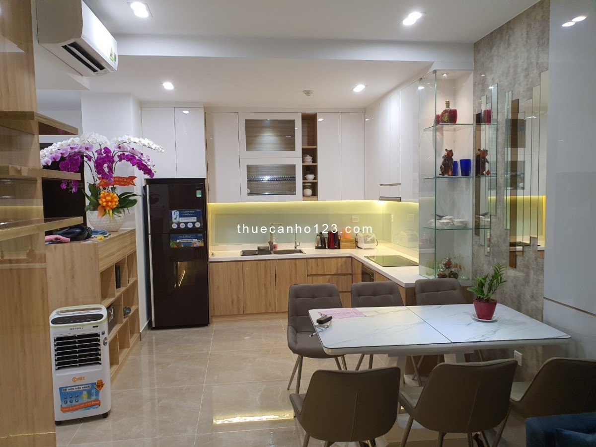 Cho Thuê 2PN, 2WC 76m2, Gía 18tr/tháng, Nhà Đẹp, View Thoáng, Nội Thất Đẹp Hotline : 0906233195