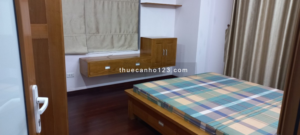 Cho thuê căn hộ 3PN full nội thất KĐT Ngoại Giao Đoàn