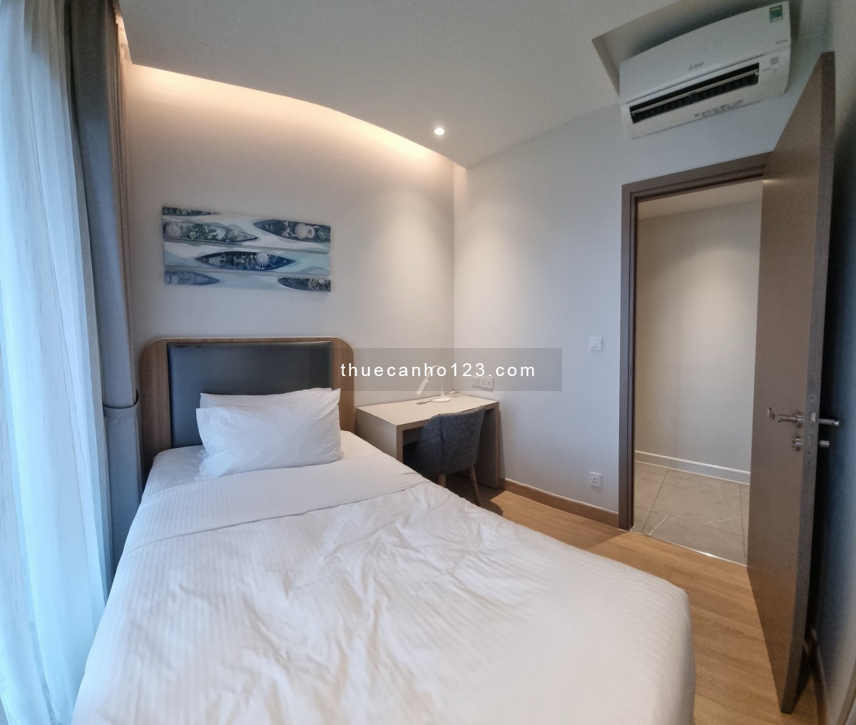 Chính chủ cho thuê CH Hùng Vương Plaza Block B L19, 116m2, 3pn, 3wc, căn góc, full NT. Giá: 20 tr/th