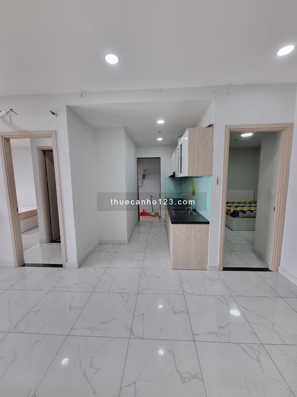 Cho thuê Căn Hộ Charm City 2PN 2WC 70m2 6TR gần FULL Nội Thất VIEW ĐẸP (3PN 95m2 RÈM 6TR)