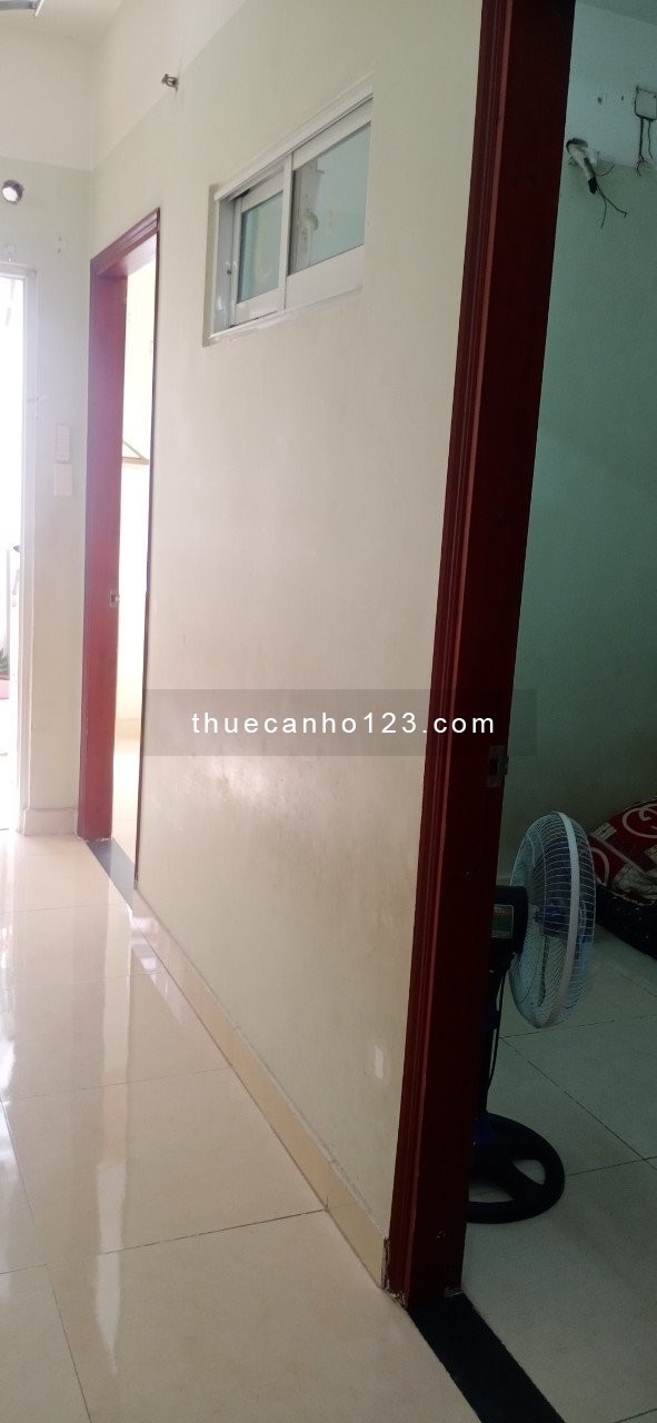 Cho thuê chung cư Phú Đạt - Bình Thạnh 68m2 2pn, 2wc 10tr. View thoáng mát, nội thất đầy đủ
