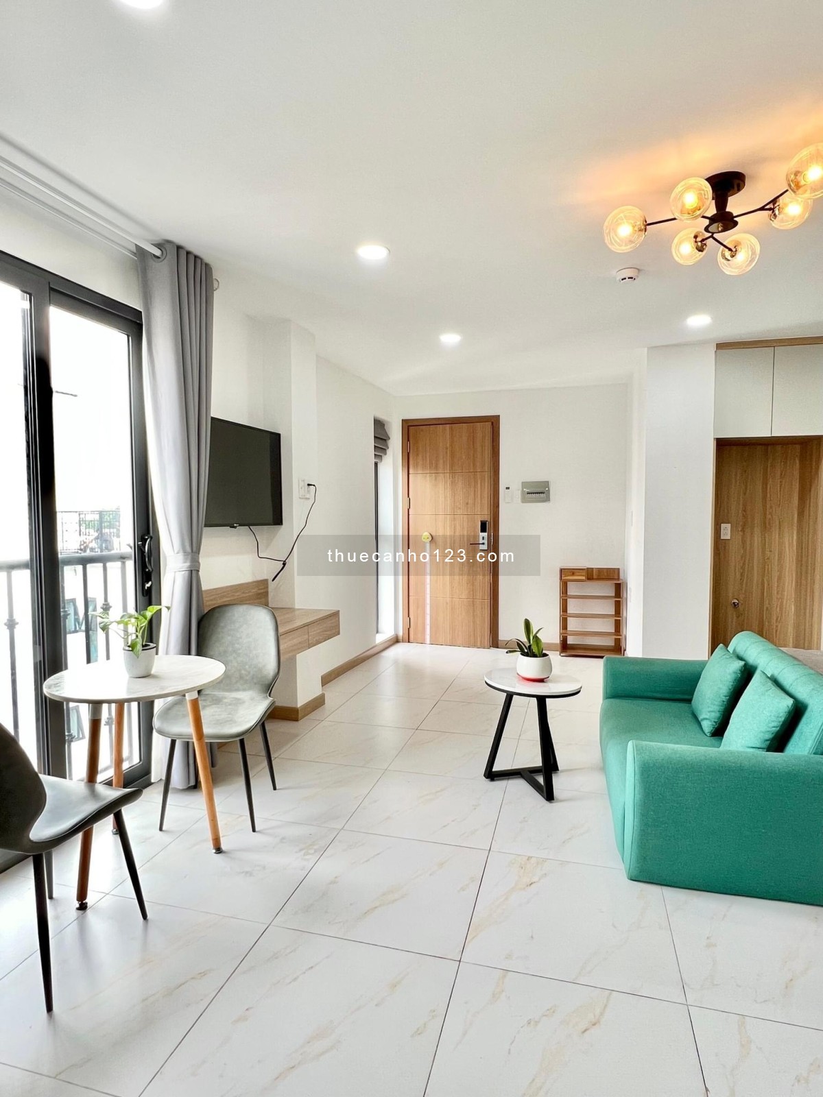 Cho thuê căn hộ Full NT cao cấp tiện nghi quận 3 gần chợ Tân Định công viên Lê Văn Tám