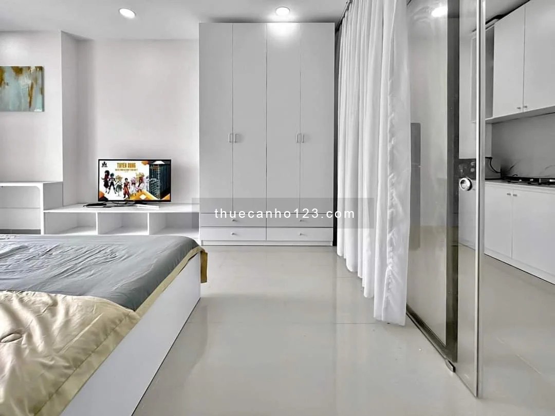 Trống sẵn 1PN tách bếp Ban Công riêng, full nội thất ngay Etown Cộng Hoà giá siêu hạt dẻ