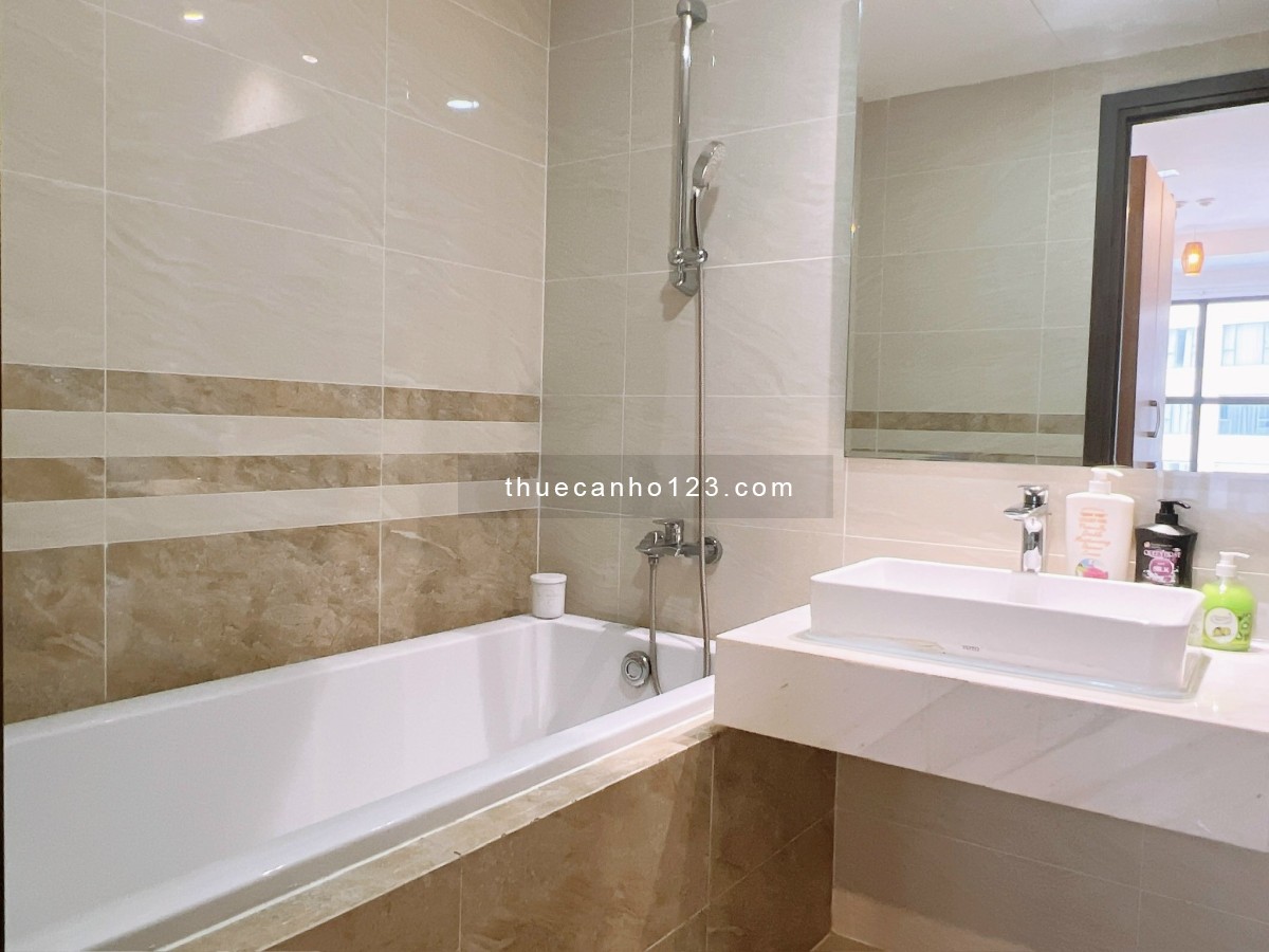 Cho thuê Saigon Royal 2 Phòng ngủ 2 WC full nội thất giá tốt