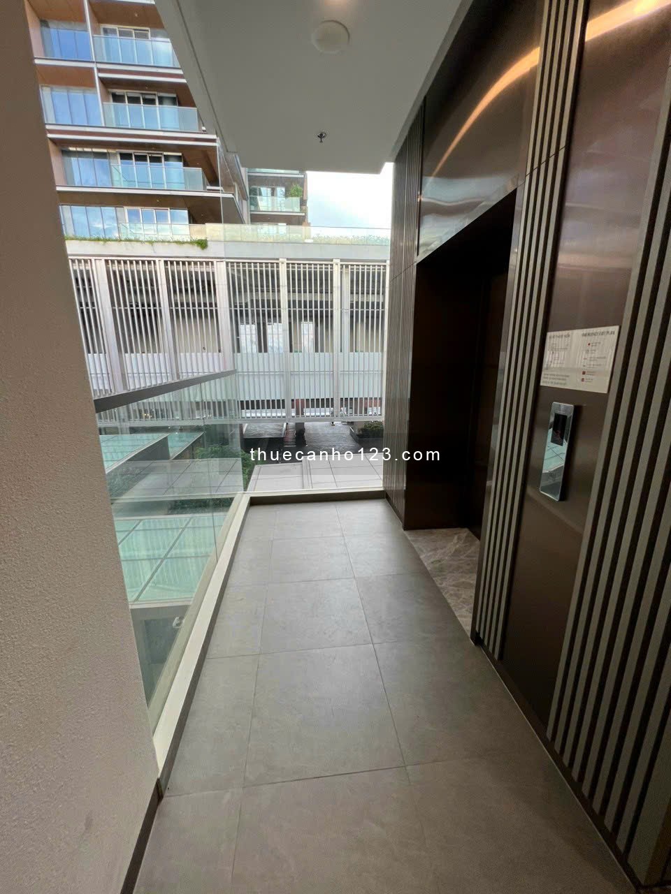 100tr/tháng. Cho thuê Empire Cove duplex SIÊU ĐẸP 3PN 249m2