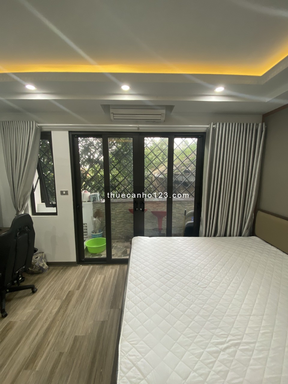 Cho thuê Căn hộ Apartment tại ngõ 193 Trích Sài, Bưởi, Tây Hồ. View hồ cực thoáng. Chỉ 5.5tr