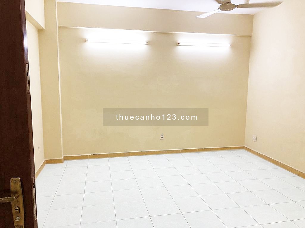 Cho thuê căn chung cư 80m2, 2p ngủ, máy lạnh ở P11, Phú Nhuận. giá 12,5tr