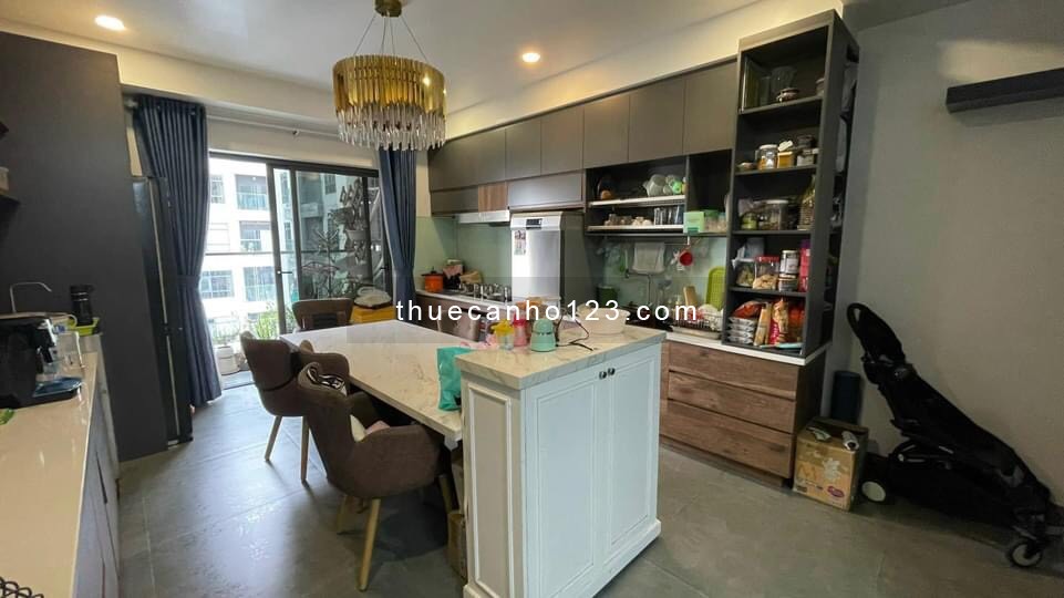 Cho thuê chung cư Tân Phước - Quận 11: Nội thất đầy đủ 3pn 107m2 14tr5/th. Tầng cao view thoáng