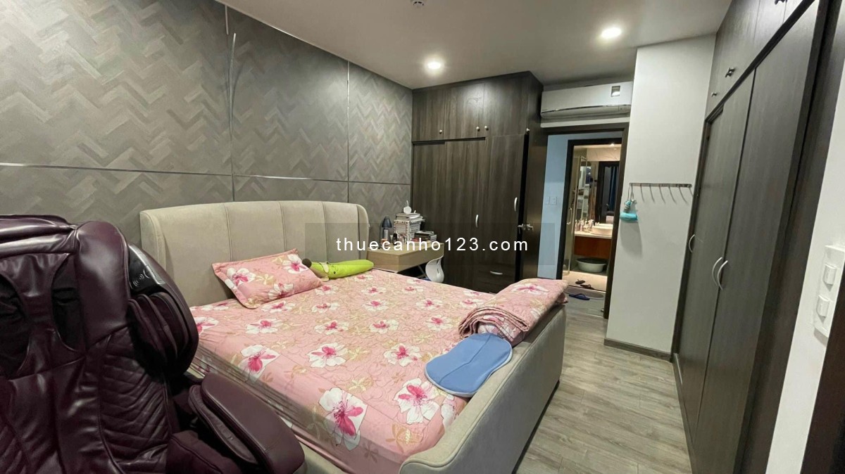 Cho thuê chung cư Tân Phước - Quận 11: Nội thất đầy đủ 3pn 107m2 14tr5/th. Tầng cao view thoáng