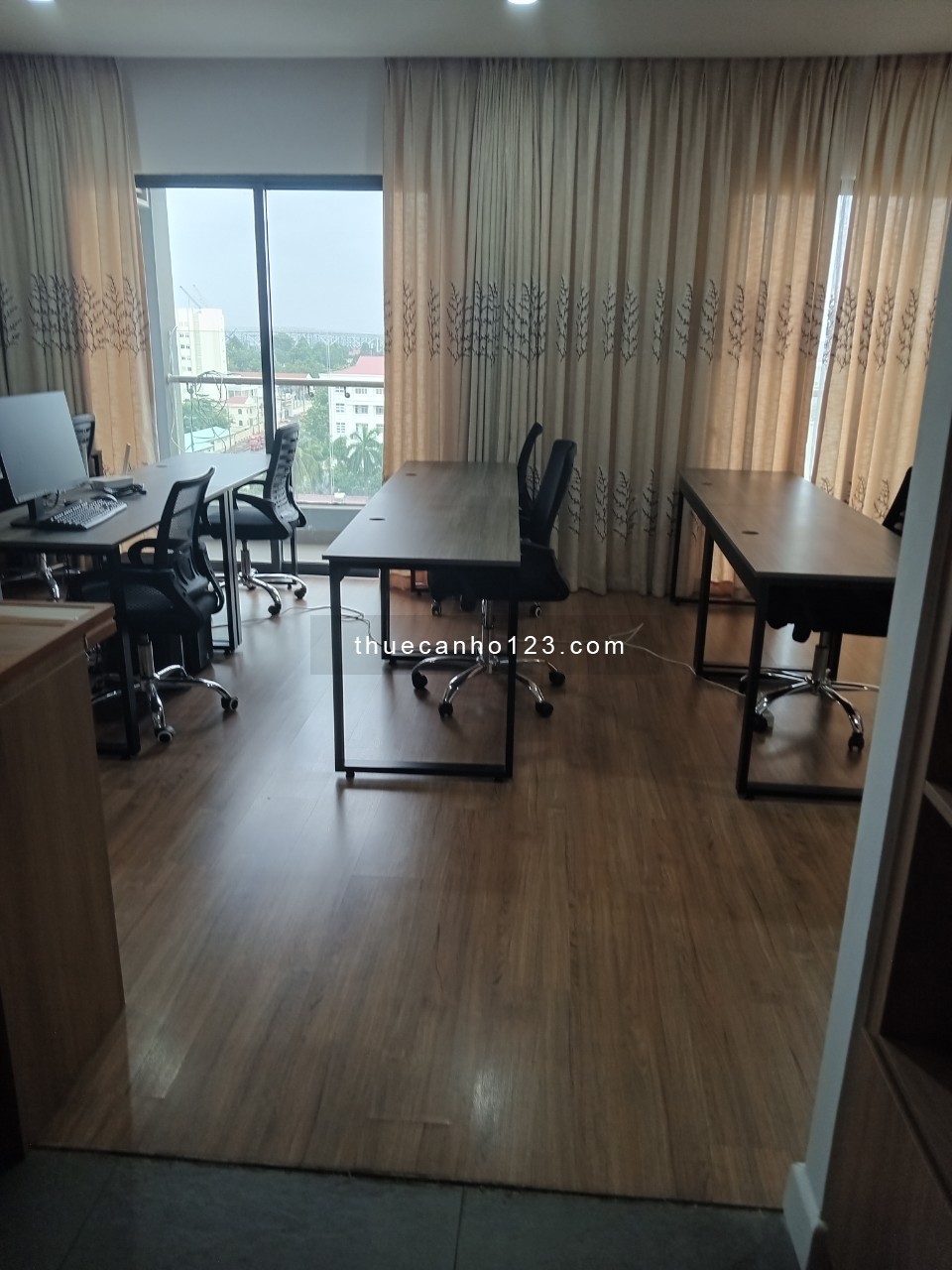 Thuê ở ngay căn hộ Republic Plaza, Tân Bình DT: 74m2, 2PN 2WC 19tr view sân bay